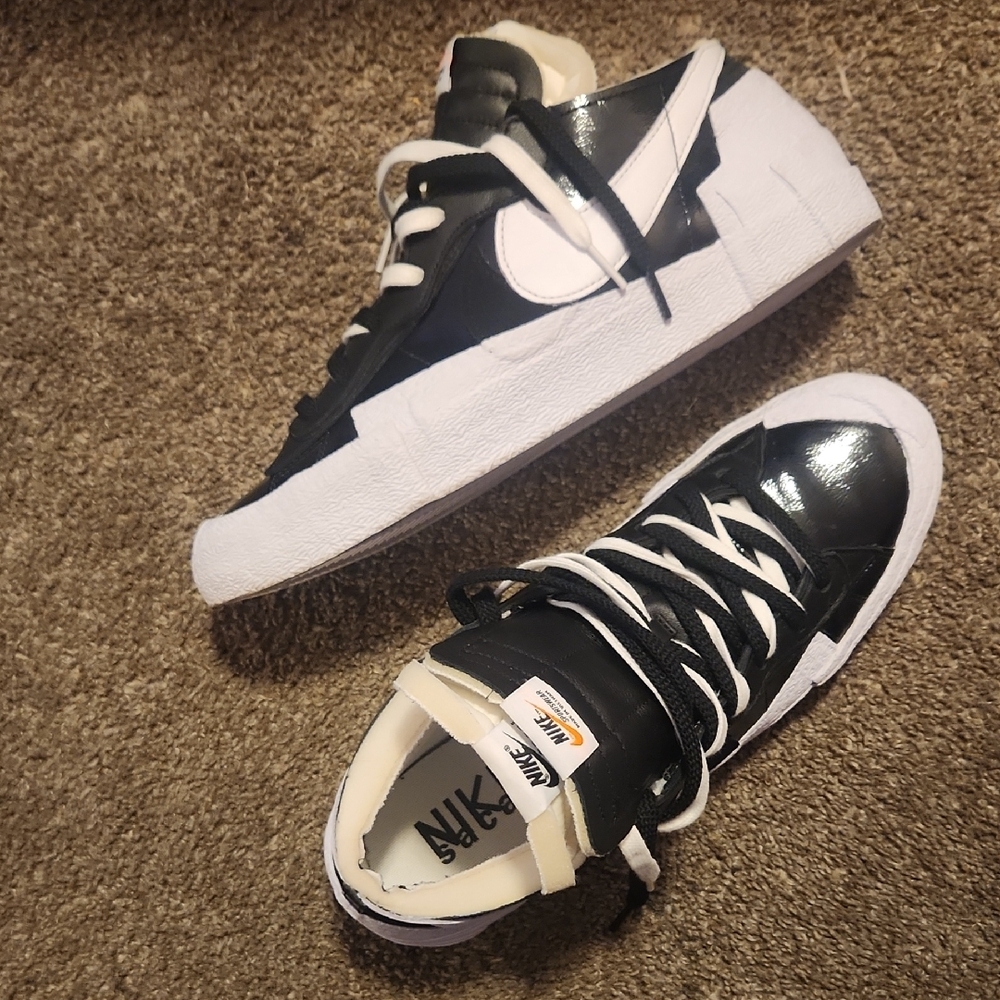 "Nike Blazer Low × Sacai" Black and White Layered Swoosh Sneakers - Picture 4 of 9